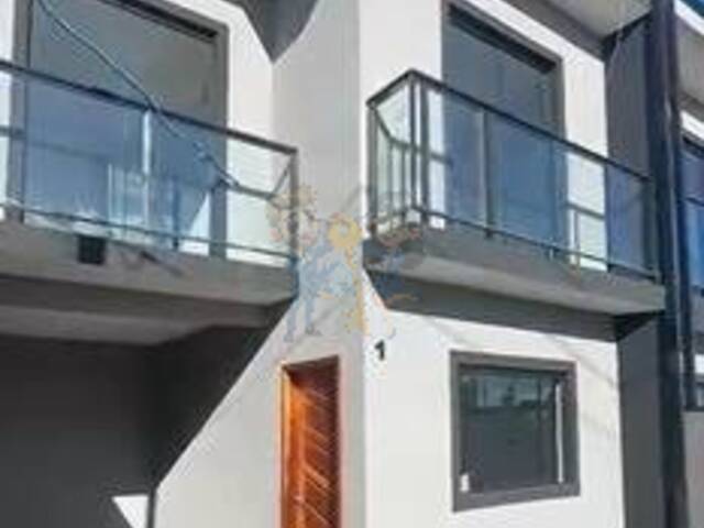 #67 SO - Casa para Venda em Curitiba - PR - 1